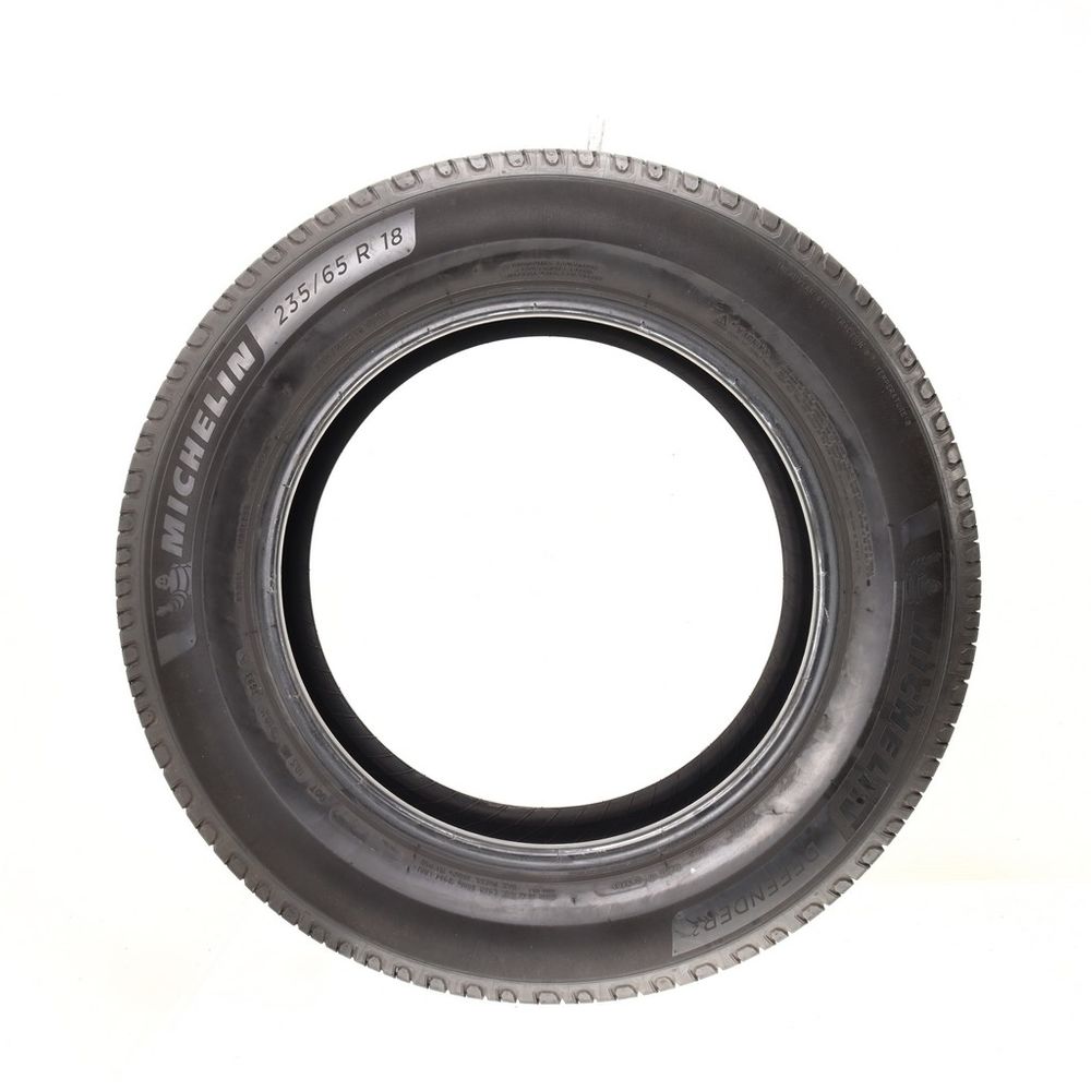 Set of (2) Used 235/65R18 Michelin Defender 2 106H - 7.5-8/32 - Image 3