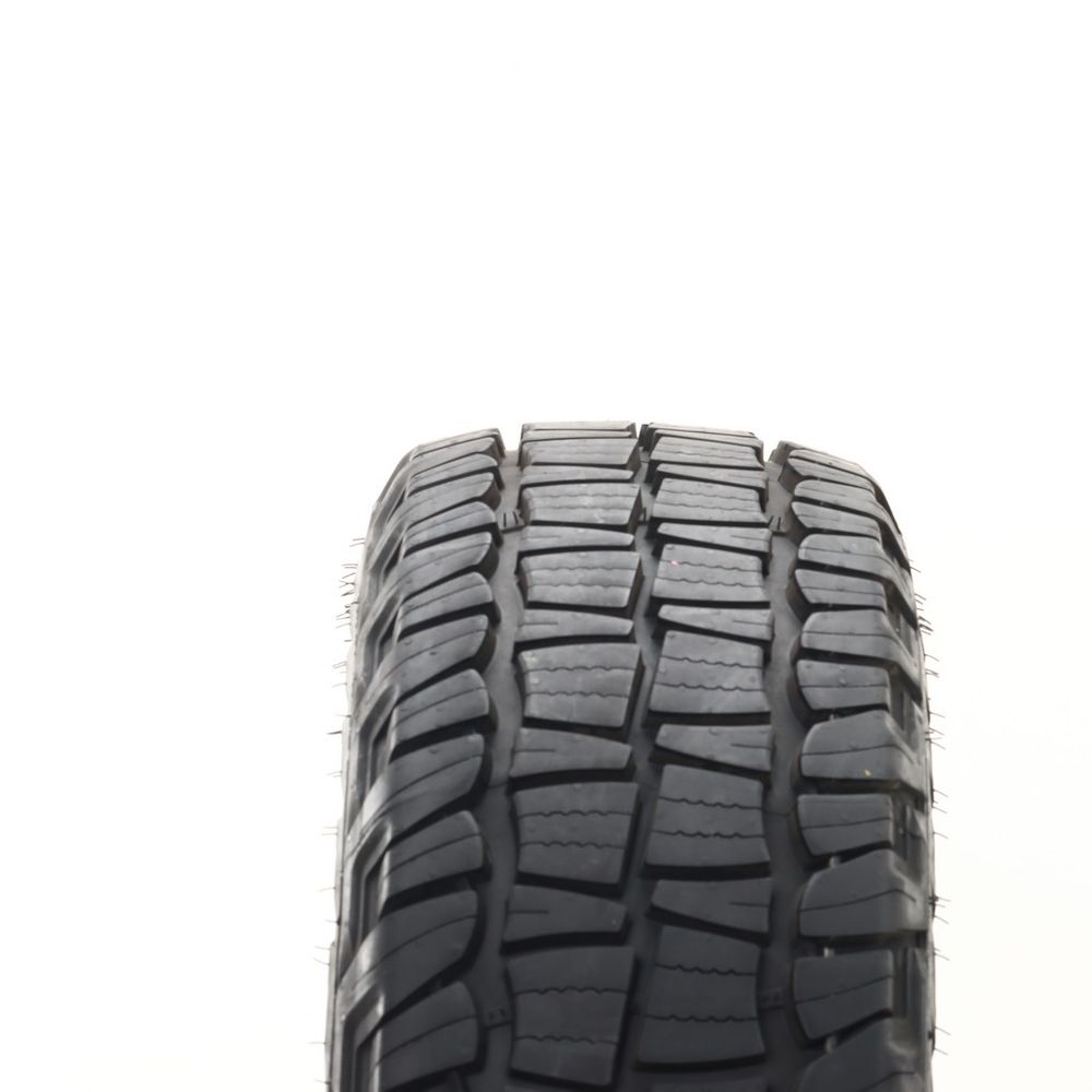 Driven Once 225/65R17 Uniroyal Laredo A/T 102H - 12.5/32 - Image 2
