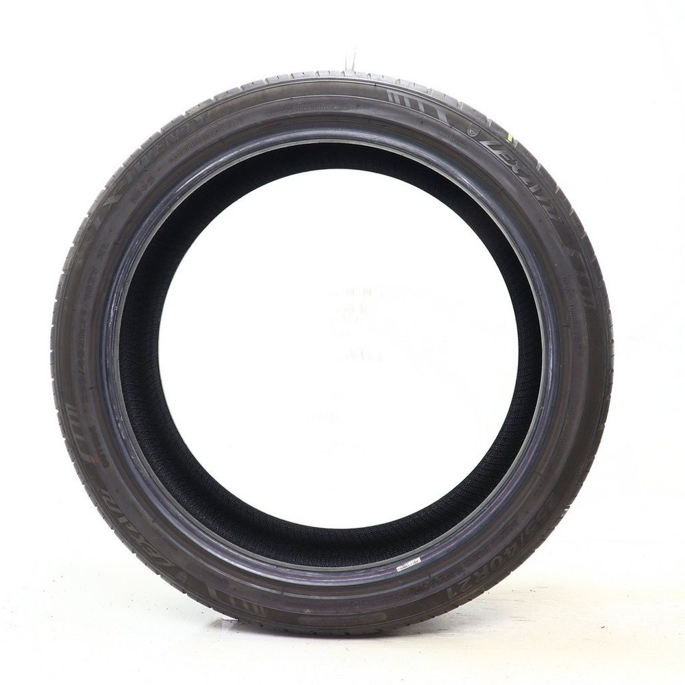 Used 255/40ZR21 Lexani LX-Twenty 102Y - 6.5/32 - Image 3