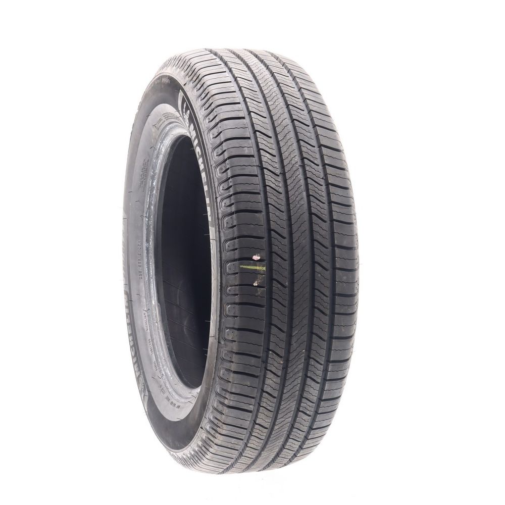 Set of (2) Driven Once 235/65R18 Michelin Defender 2 106H - 10.5/32 - Image 1