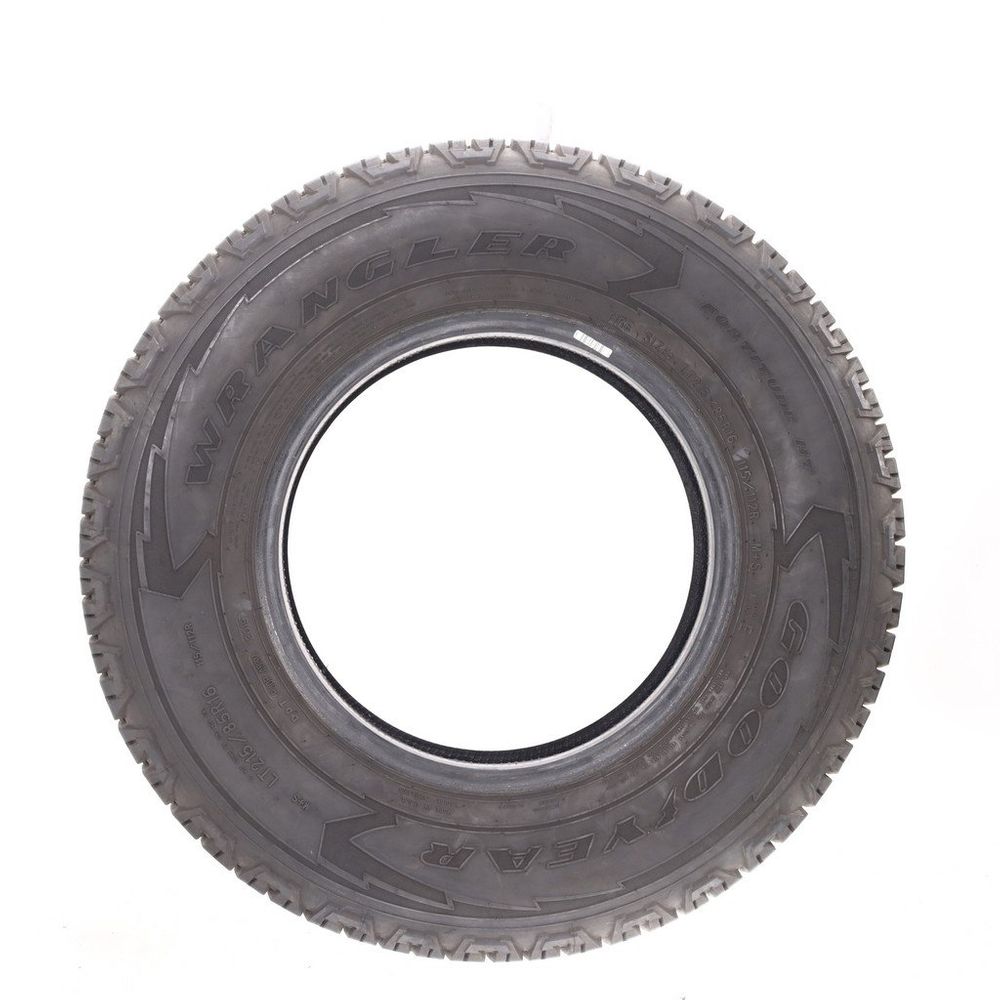 Used LT 215/85R16 Goodyear Wrangler Fortitude HT 115/112R E - 10.5/32 - Image 3