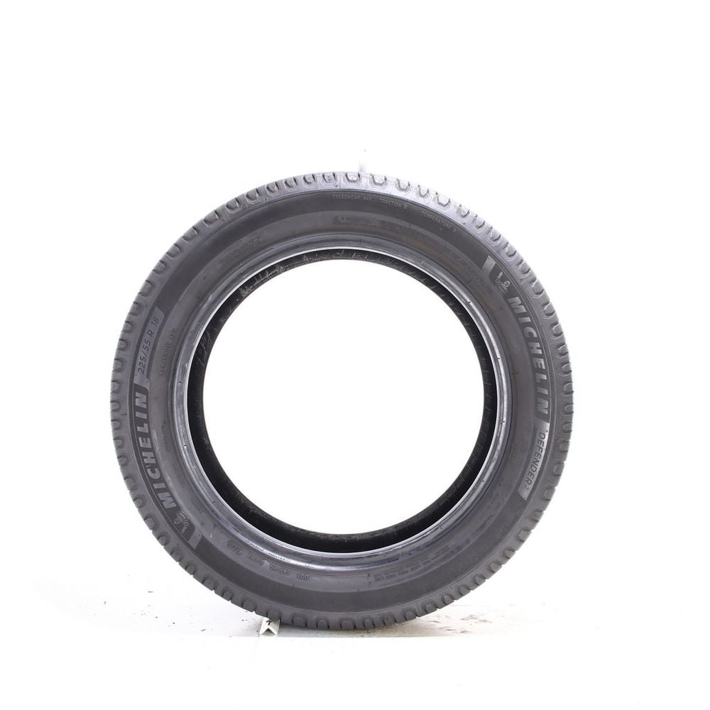 Set of (2) Used 225/55R18 Michelin Defender 2 98H - 7.5-8/32 - Image 3
