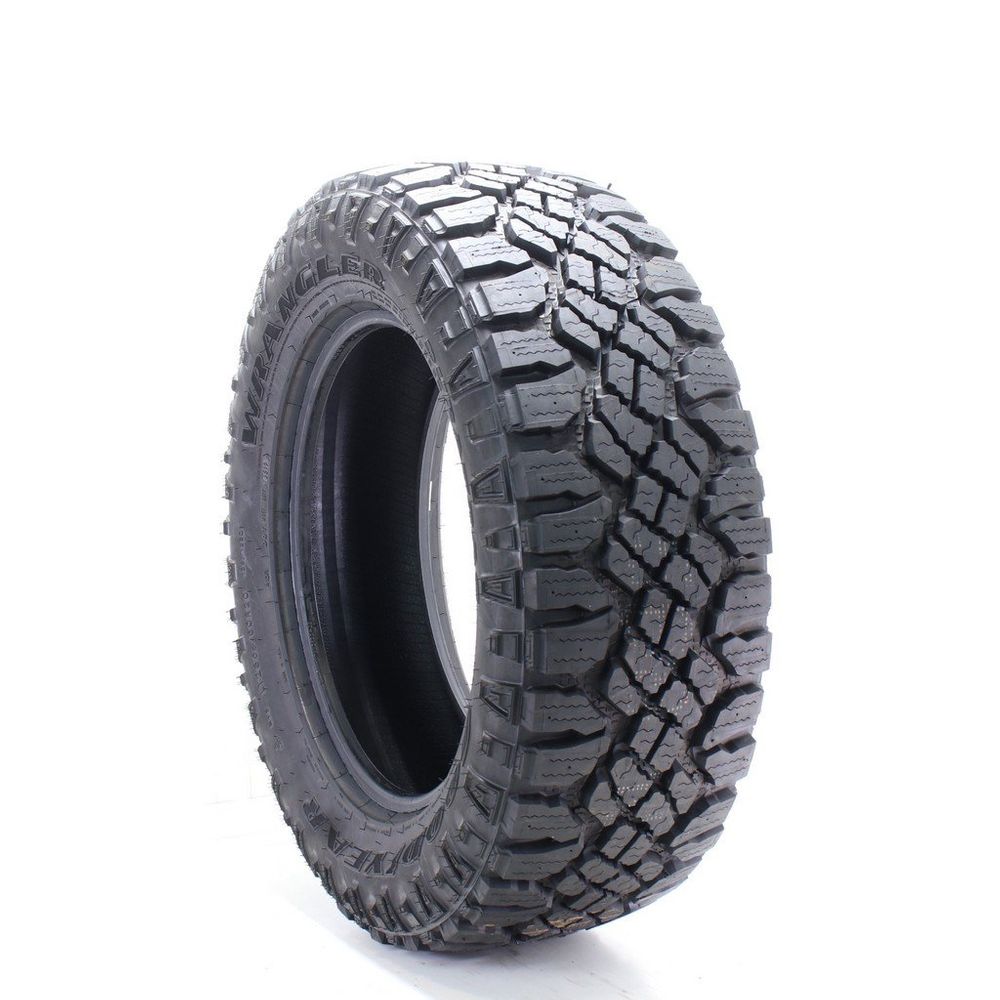 Set of (2) New LT 285/60R20 Goodyear Wrangler Duratrac 125/122Q E - 18/32 - Image 1