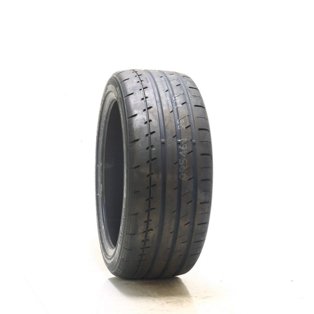 New 255/40R19 Yokohama Advan Apex V601 100Y - Image 1