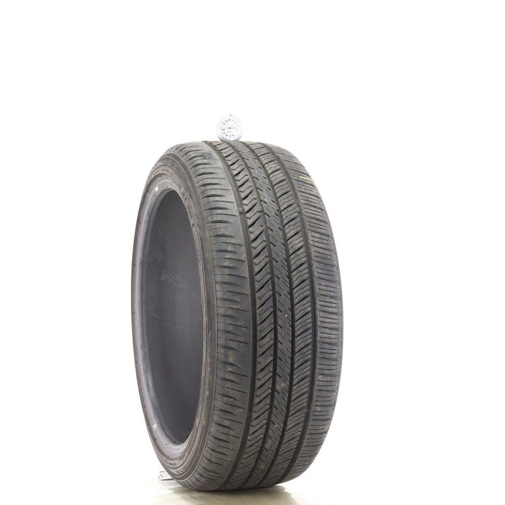 Set of (2) Used 235/40R19 Yokohama YK-GTX 96V - 10-11.5/32 - Image 1