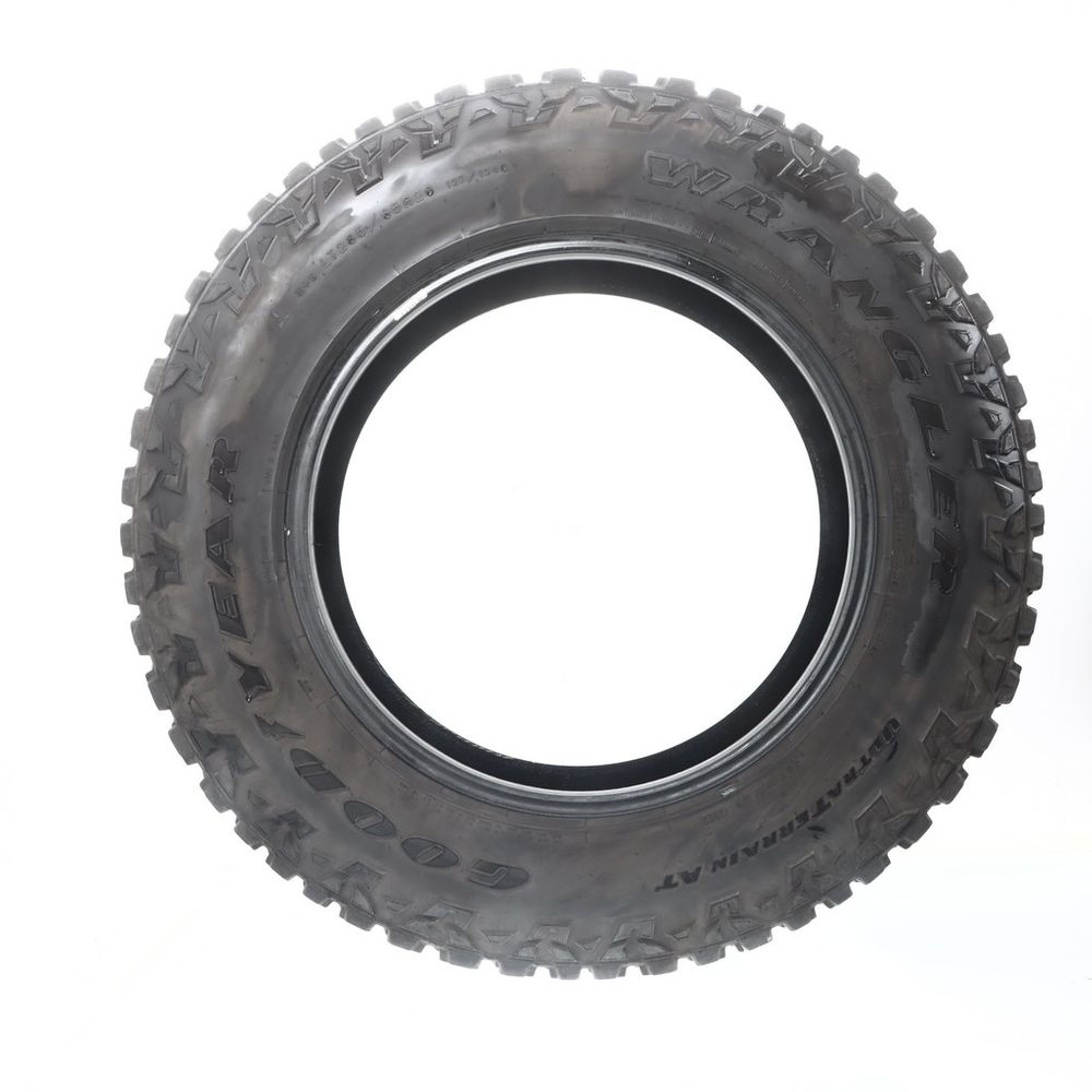 Used LT 285/65R20 Goodyear Wrangler Ultra Terrain AT 127/124Q E - 11/32 - Image 3