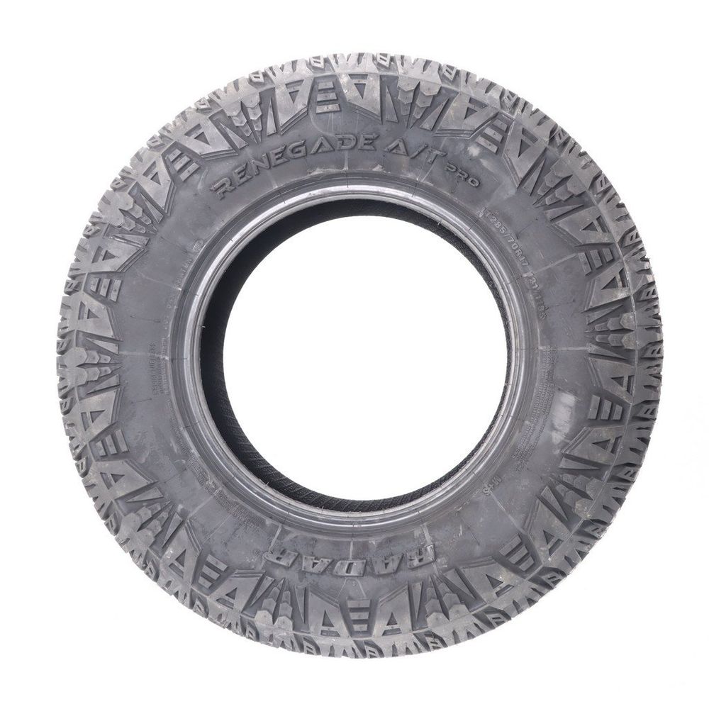 New LT 285/70R17 Radar Renegade A/t Pro 121/118S E - Image 3