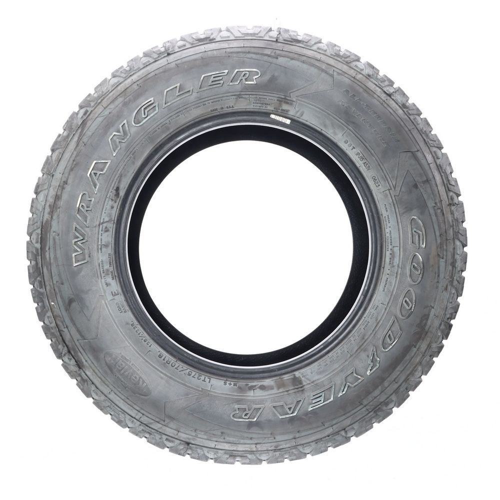 Set of (2) Used LT 275/70R18 Goodyear Wrangler All-Terrain Adventure Kevlar 125/122R E - 5.5-7/32 - Image 6