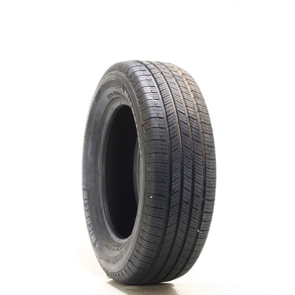 Driven Once 225/65R17 Michelin Defender T+H 102H - 10/32 - Image 1