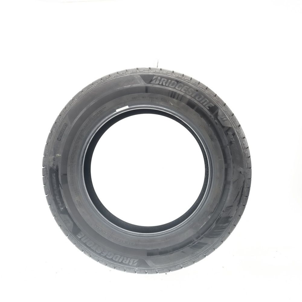 Set of (2) Used 235/65R17 Bridgestone Turanza EverDrive ENLITEN 104H - 11-11.5/32 - Image 3