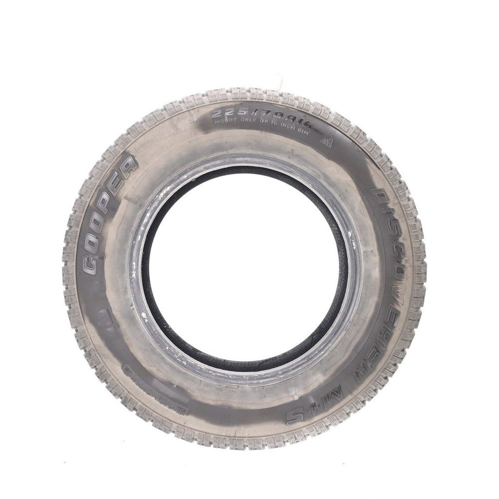 Used 225/70R16 Cooper Discoverer M+S Studded 103S - 10/32 - Image 3