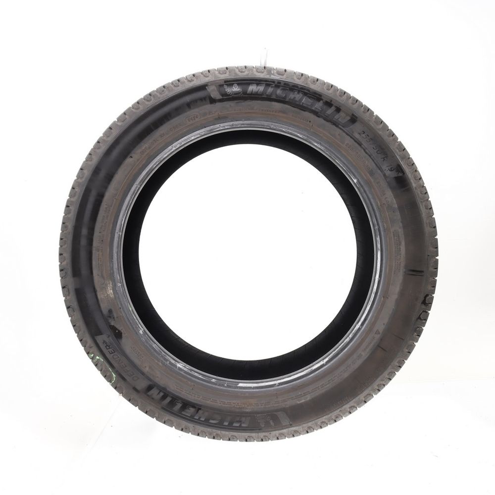 Used 255/50R19 Michelin Defender 2 107H - 8.5/32 - Image 3