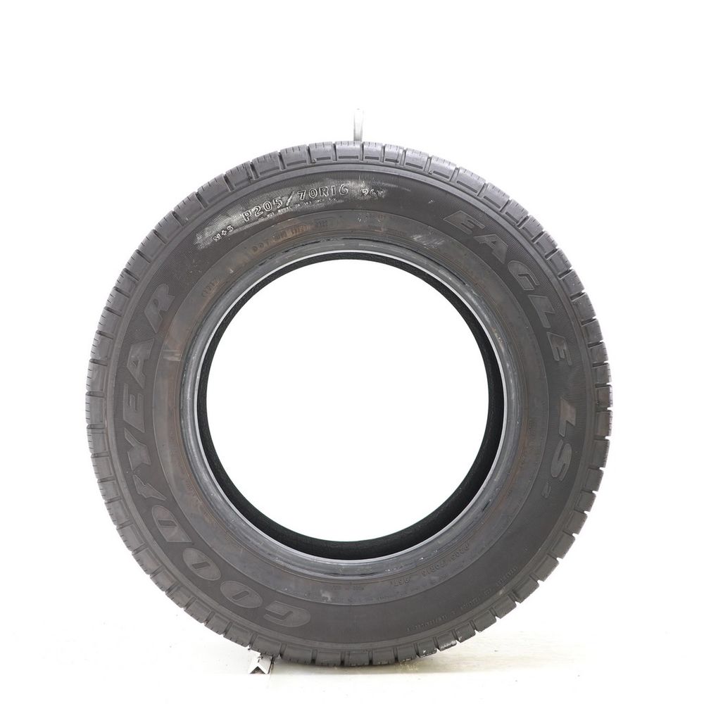 Used 205/70R16 Goodyear Eagle LS-2 96T - 10.5/32 - Image 3