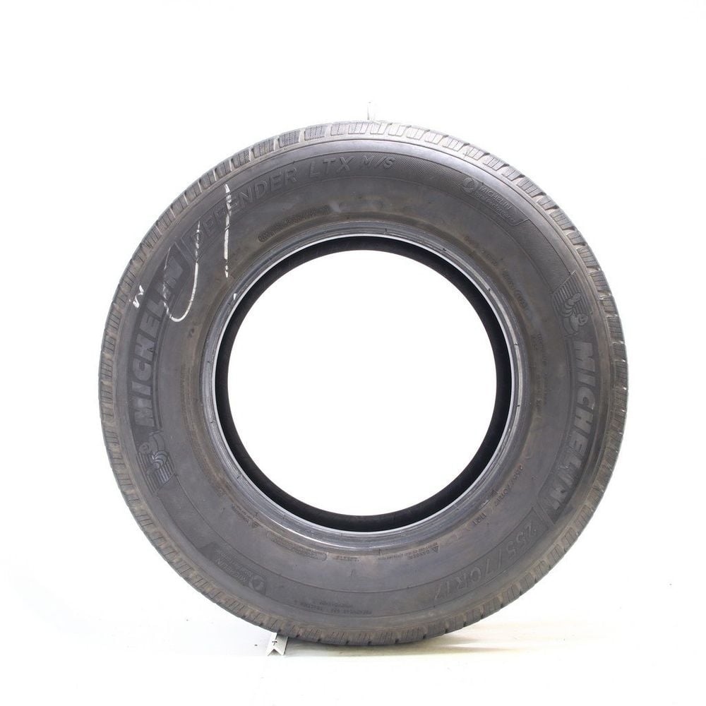 Set of (4) Used 255/70R17 Michelin Defender LTX M/S 112T - 9.5-10.5/32 - Image 3