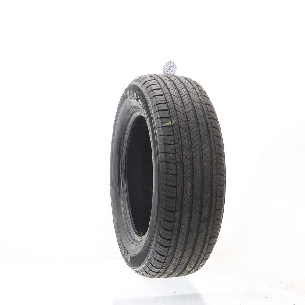 Set of (2) Used 235/65R17 Michelin Primacy All Season 104H - 7.5-9/32 - Image 4