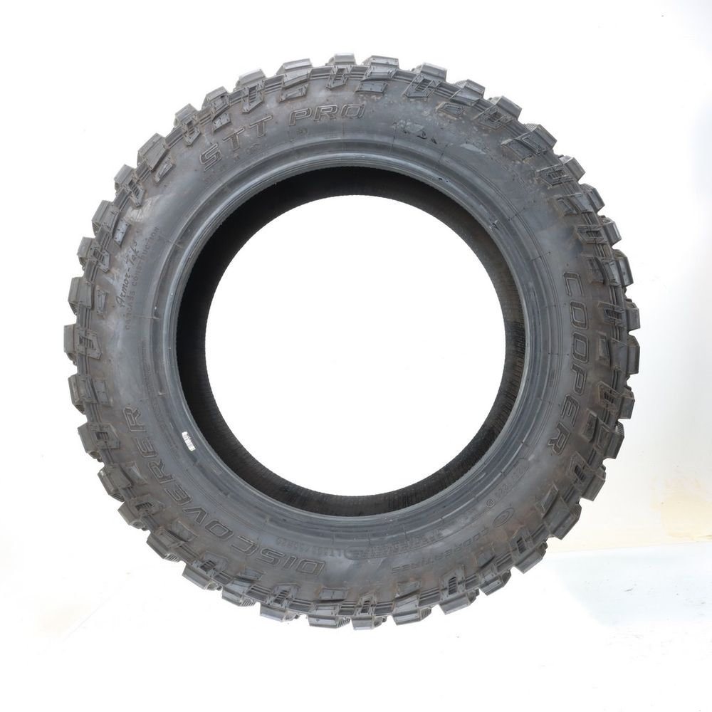New LT 305/55R20 Cooper Discoverer STT Pro 125/122Q F - Image 3