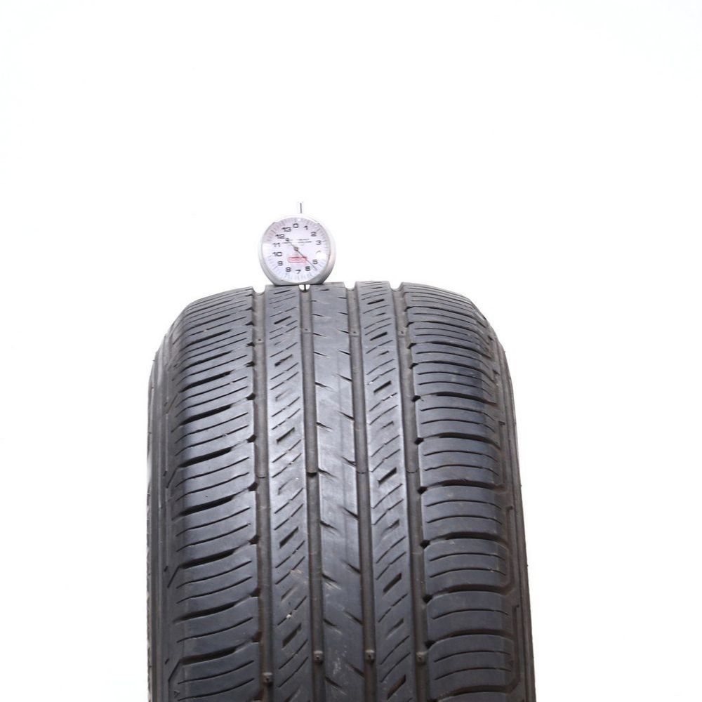 Used 235/65R17 Kumho Crugen HP71 104V - 5.5/32 - Image 2