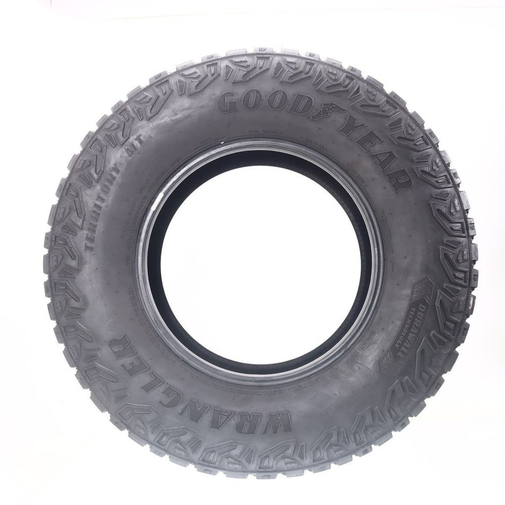 Used LT 305/70R18 Goodyear Wrangler Territory MT 126/123R E - 13.5/32 - Image 3