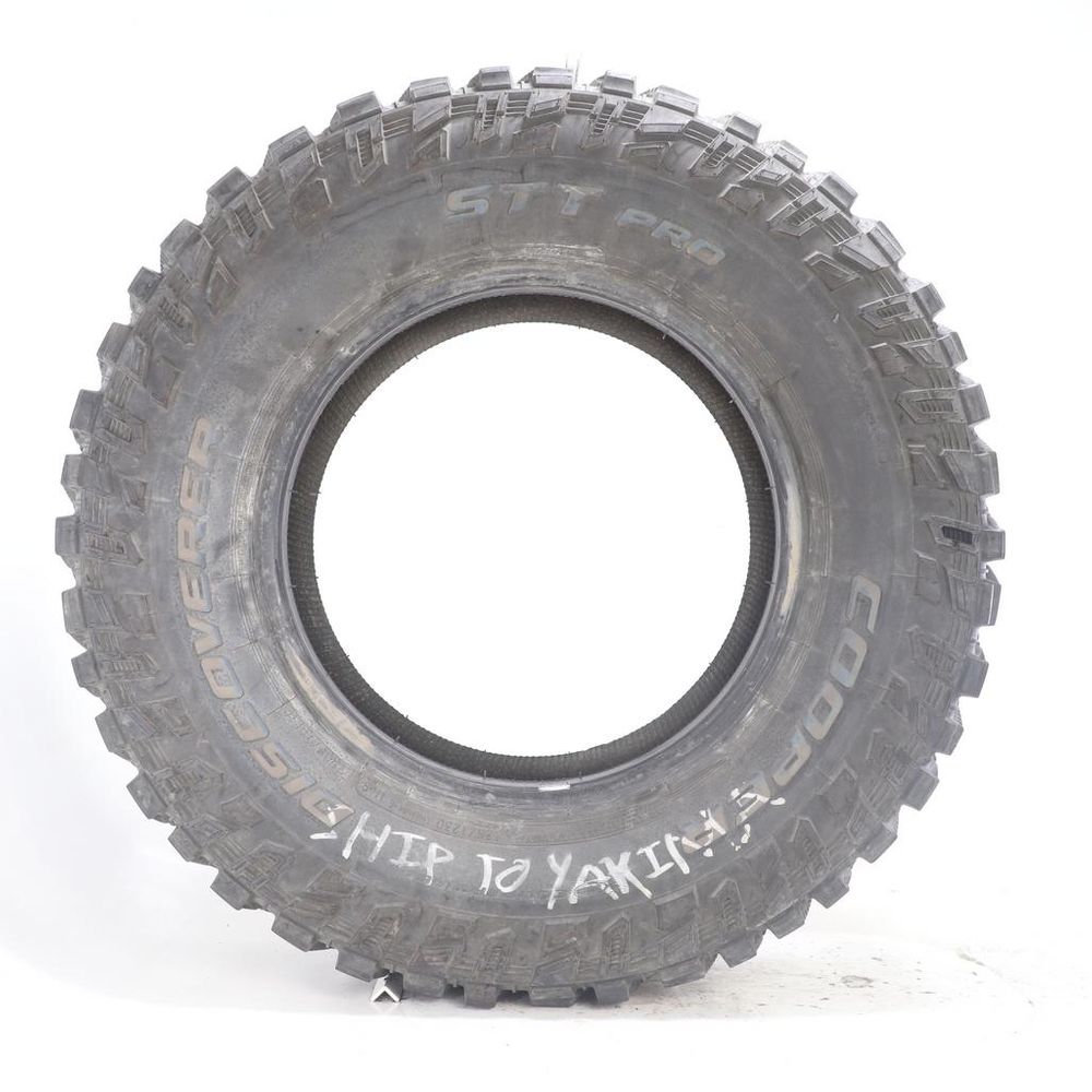 Used LT 305/70R18 Cooper Discoverer STT Pro 126/123Q - 13/32 - Image 3