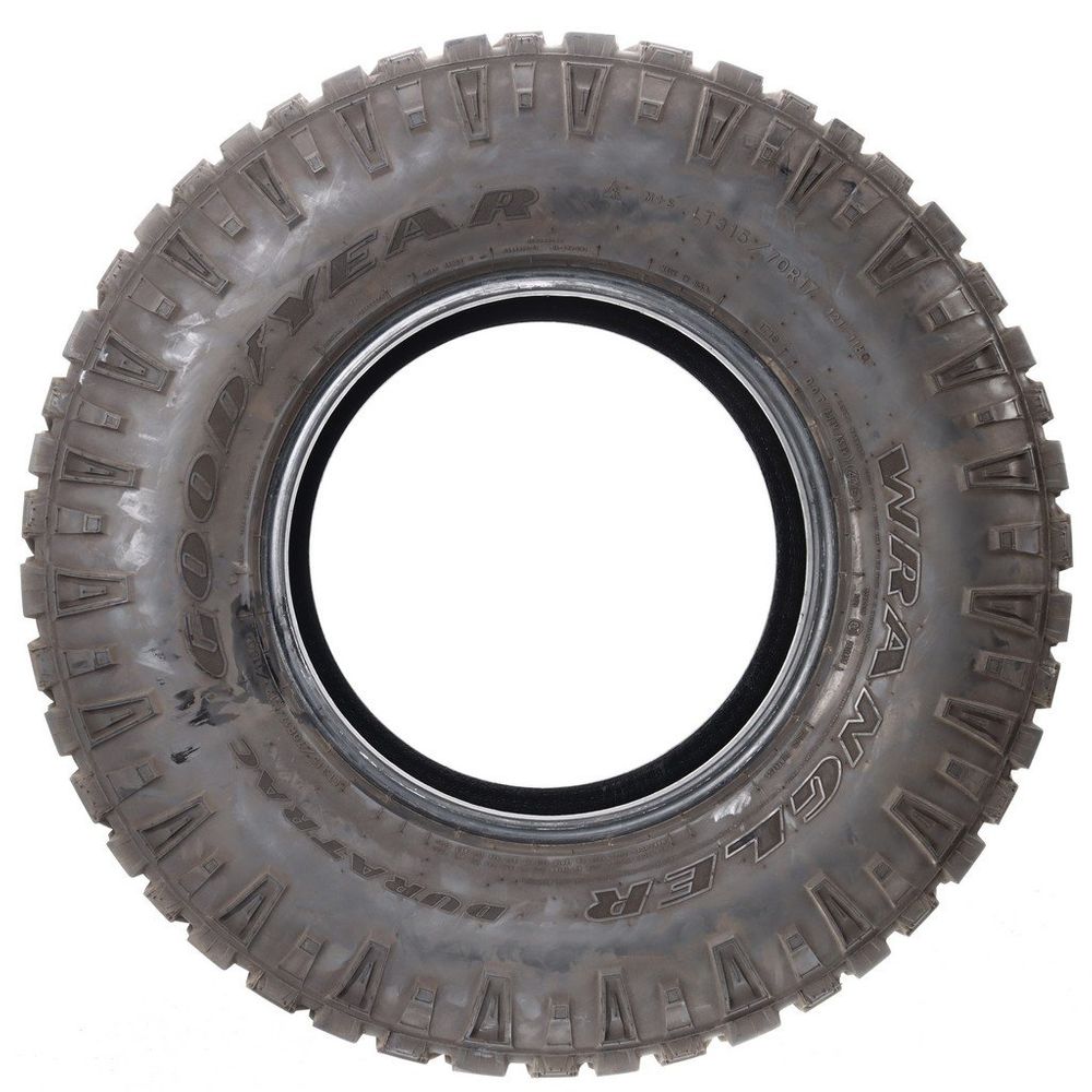 Used LT 315/70R17 Goodyear Wrangler Duratrac 121/118Q D - 16/32 - Image 3