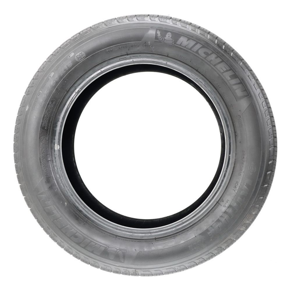 Used 245/60R18 Michelin Latitude Tour 105T - 8.5/32 - Image 3