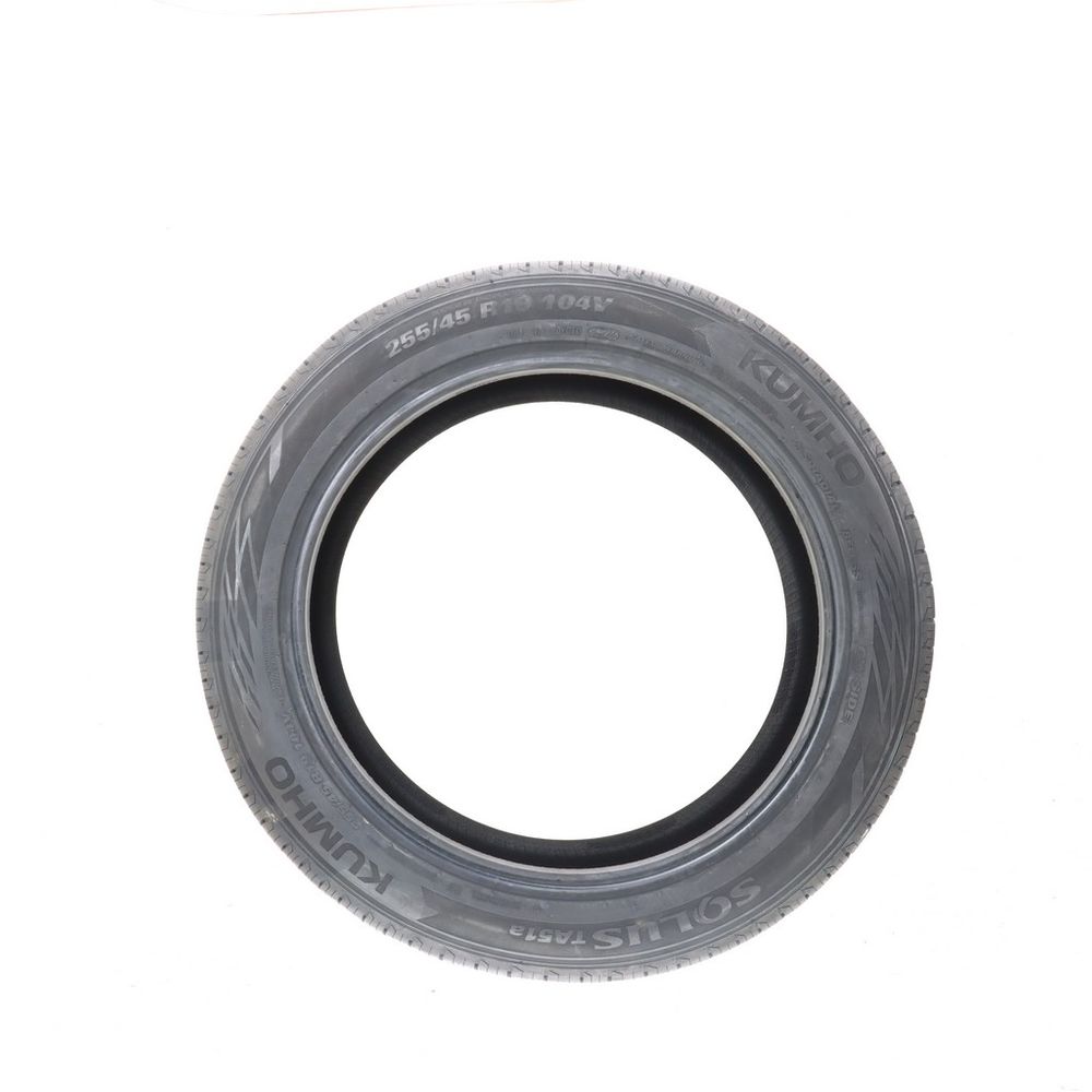 New 255/45R19 Kumho Solus TA51a 104V - Image 3