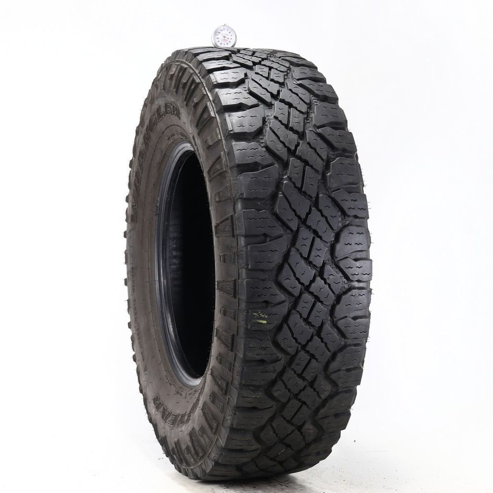 Used LT 285/75R18 Goodyear Wrangler Duratrac 129/126Q E - 11/32 - Image 1