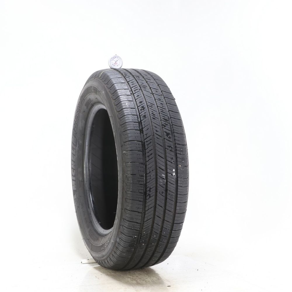 Set of (4) Used 225/65R17 Michelin Defender T+H 102H - 7-8.5/32 - Image 4