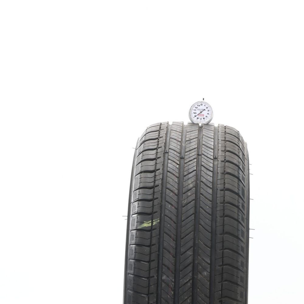 Set of (2) Used 235/65R17 Michelin Primacy All Season 104H - 9/32 - Image 2