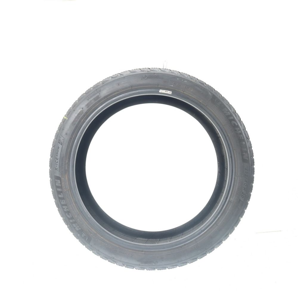 Set of (2) Used 255/40R20 Michelin X-Ice Snow 101H - 8.5/32 - Image 3