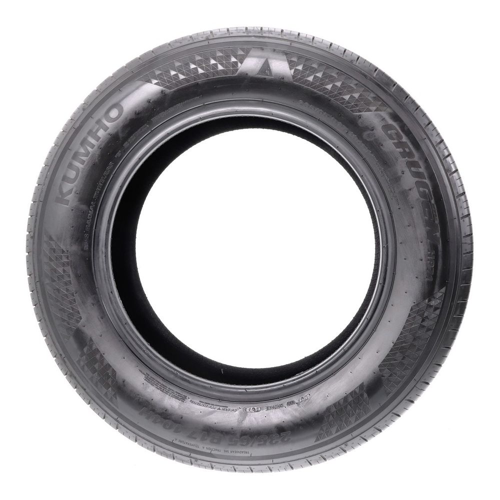Set of (2) Used 235/65R17 Kumho Crugen HP71 104H - 8-9/32 - Image 3