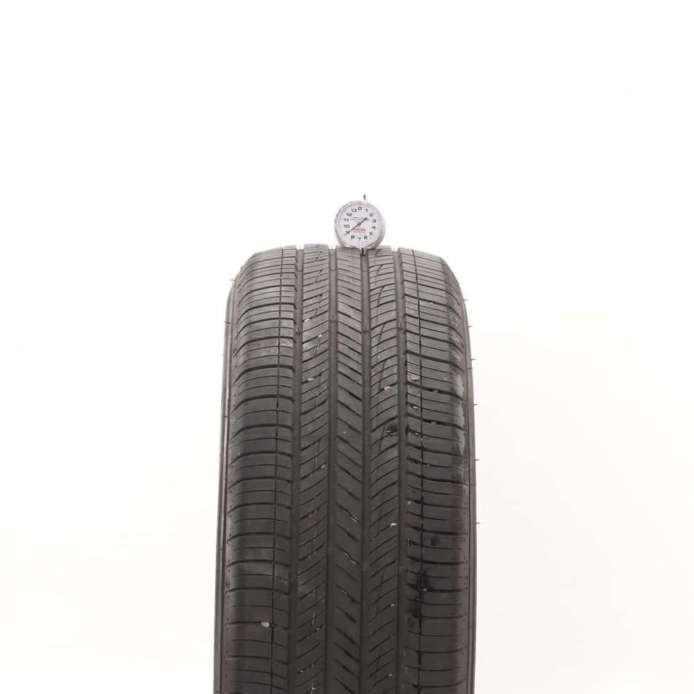 Set of (2) Used 235/65R17 Kumho Crugen HP71 104H - 8-9/32 - Image 5