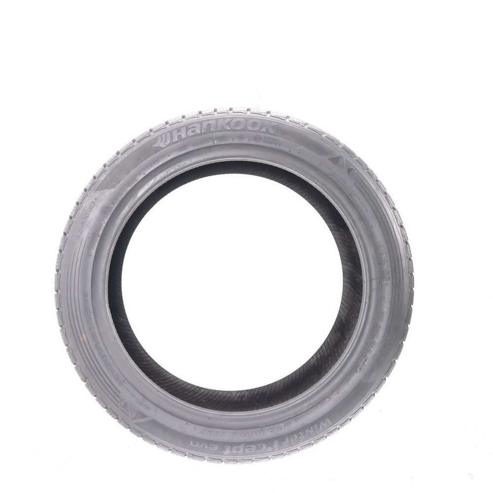 Used 245/45R19 Hankook Winter iCept EVO 102V - 10/32 - Image 3