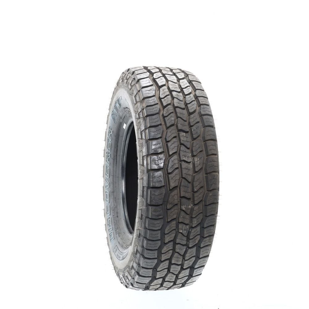 New LT 265/75R16 Cooper Discoverer AT3 LT 112/109R C - Image 1