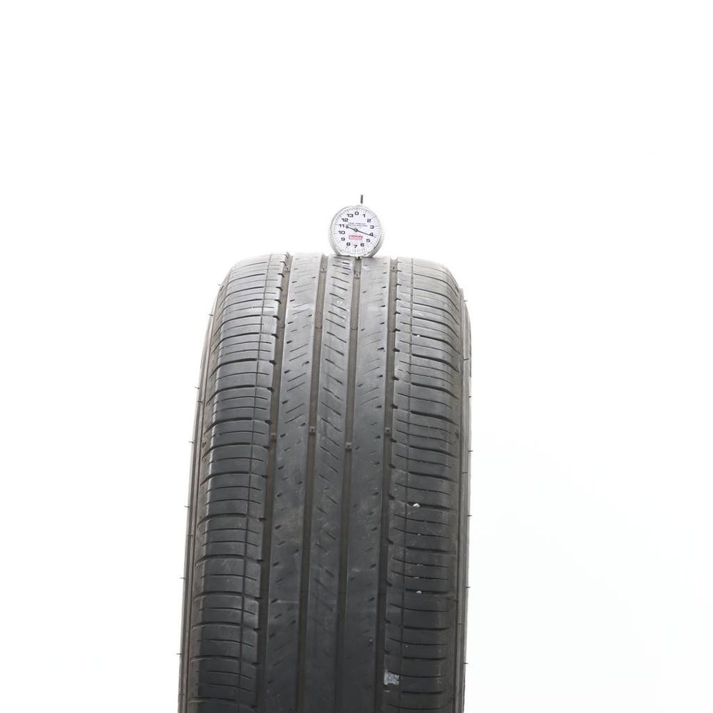 Set of (2) Used 235/65R17 Kumho Crugen HP71 104H - 4-5/32 - Image 2