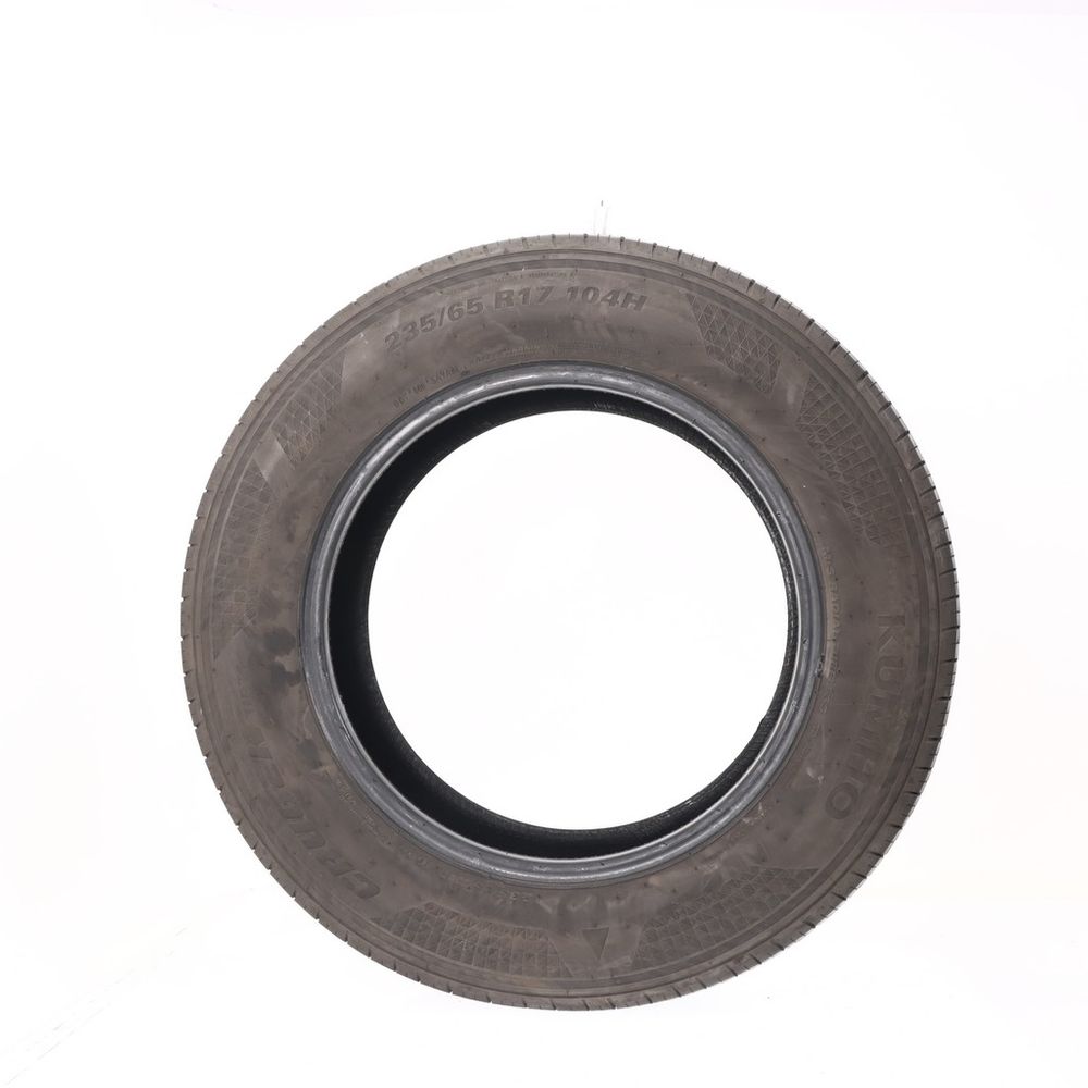 Set of (2) Used 235/65R17 Kumho Crugen HP71 104H - 4-5/32 - Image 6