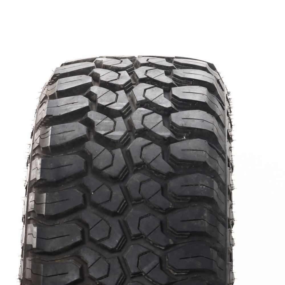 Used LT 33X12.5R18 Landsail CLX-9 Mudblazer M/T 118Q E - 24/32 - Image 2