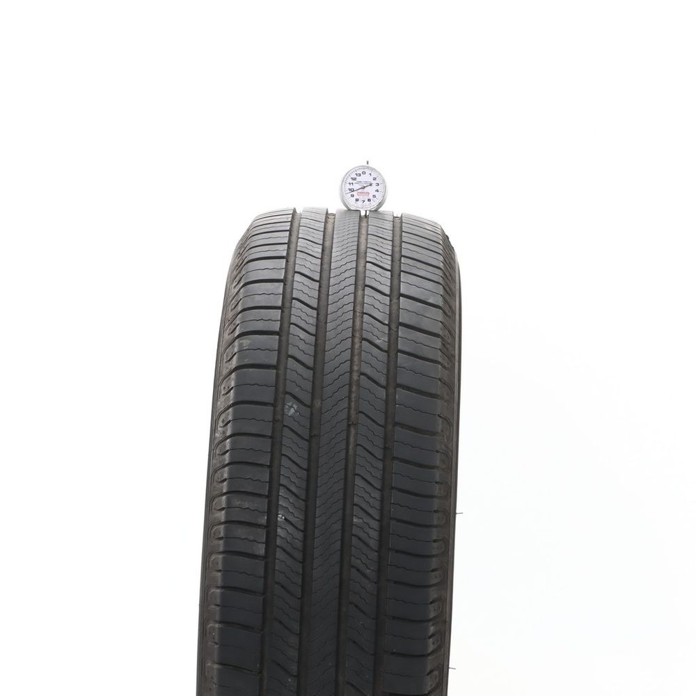 Set of (4) Used 235/60R18 Michelin Defender 2 107H - 9.5-10/32 - Image 2