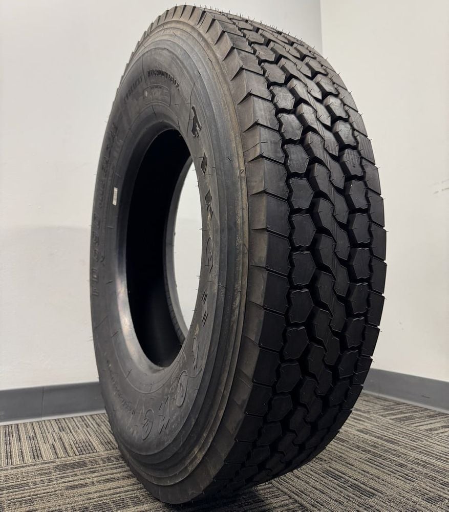 New 295/75R22.5 Firestone FD 690 Plus 1N/A - Image 1