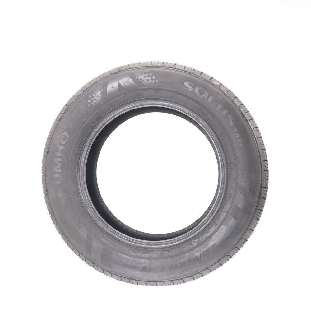 Used 235/65R17 Kumho Solus TA11 104V - 9.5/32 - Image 3