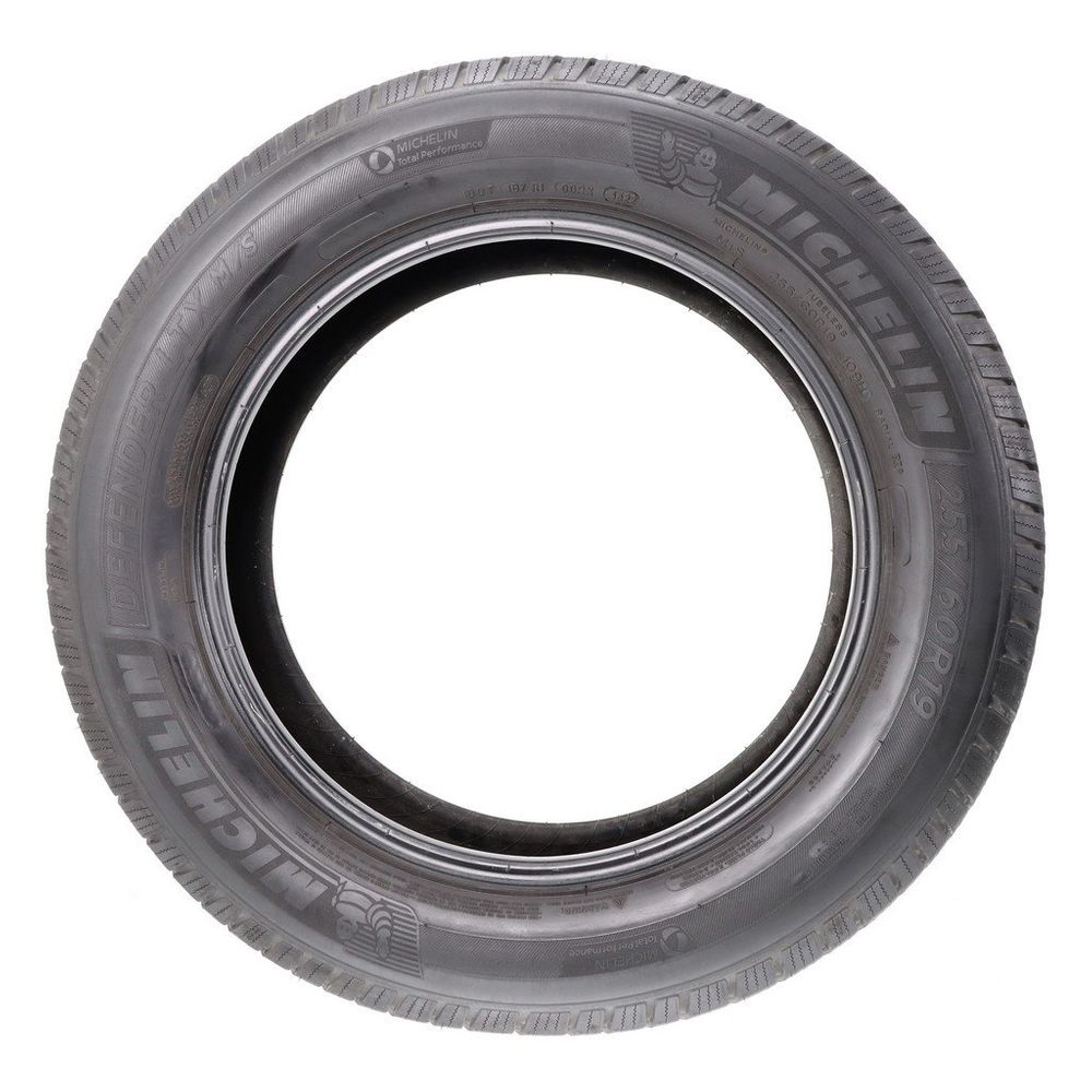 Set of (2) Used 255/60R19 Michelin Defender LTX MS 109H - 8.5-9.5/32 - Image 6