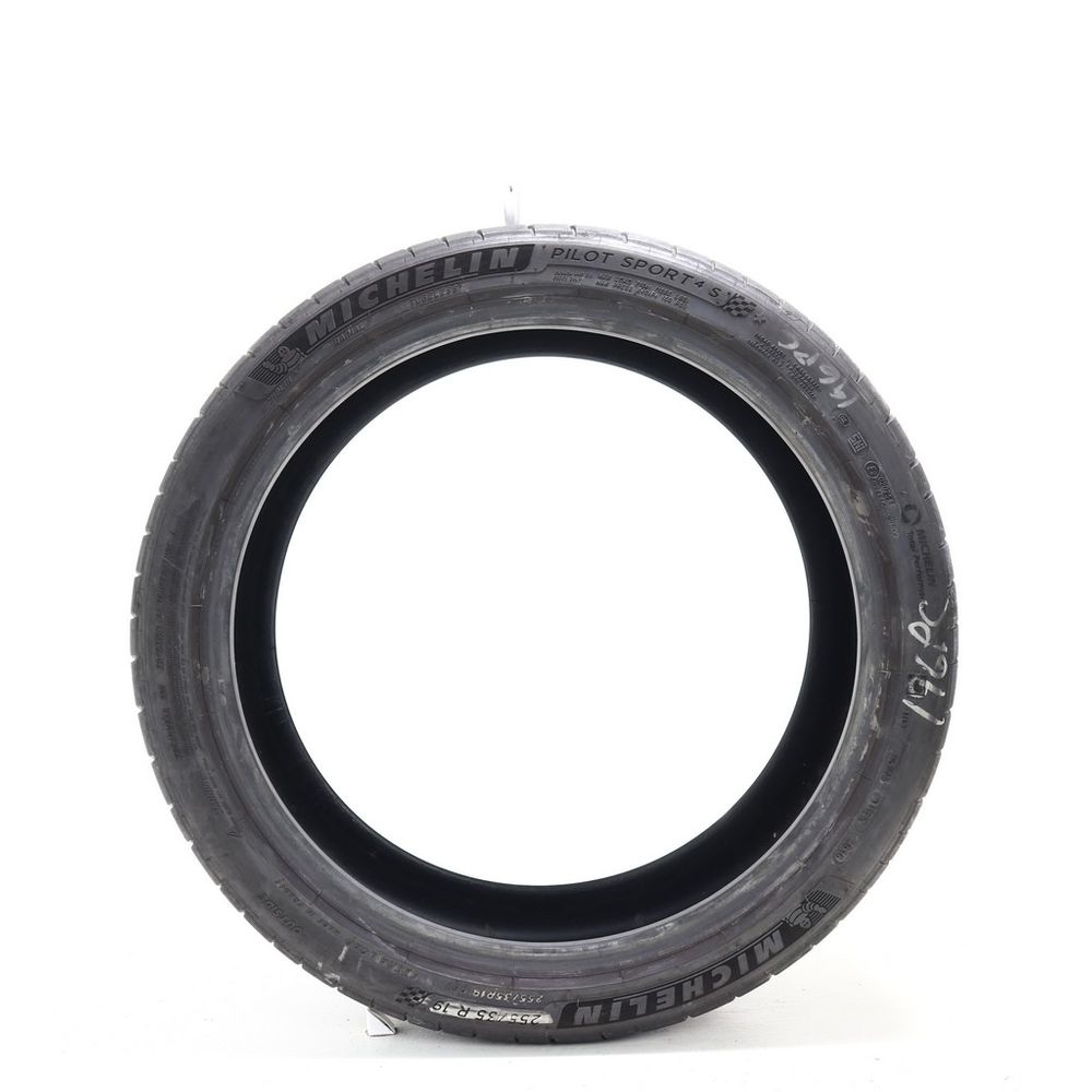 Set of (2) Used 255/35R19 Michelin Pilot Sport 4 S 96Y - 6-7/32 - Image 3