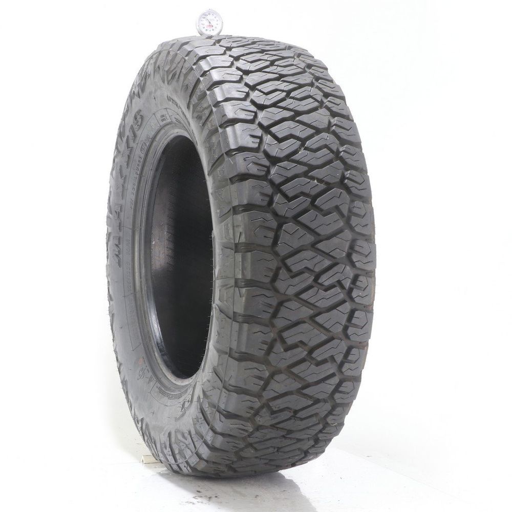 Used LT 275/70R18 Maxxis Razr AT 125/122S E - 12.5/32 - Image 1