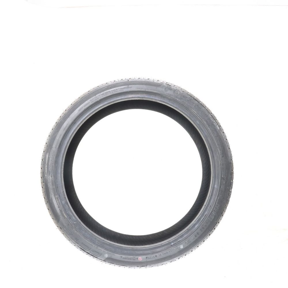 Set of (2) New 235/40ZR20 Forceum Octa 96Y - Image 3