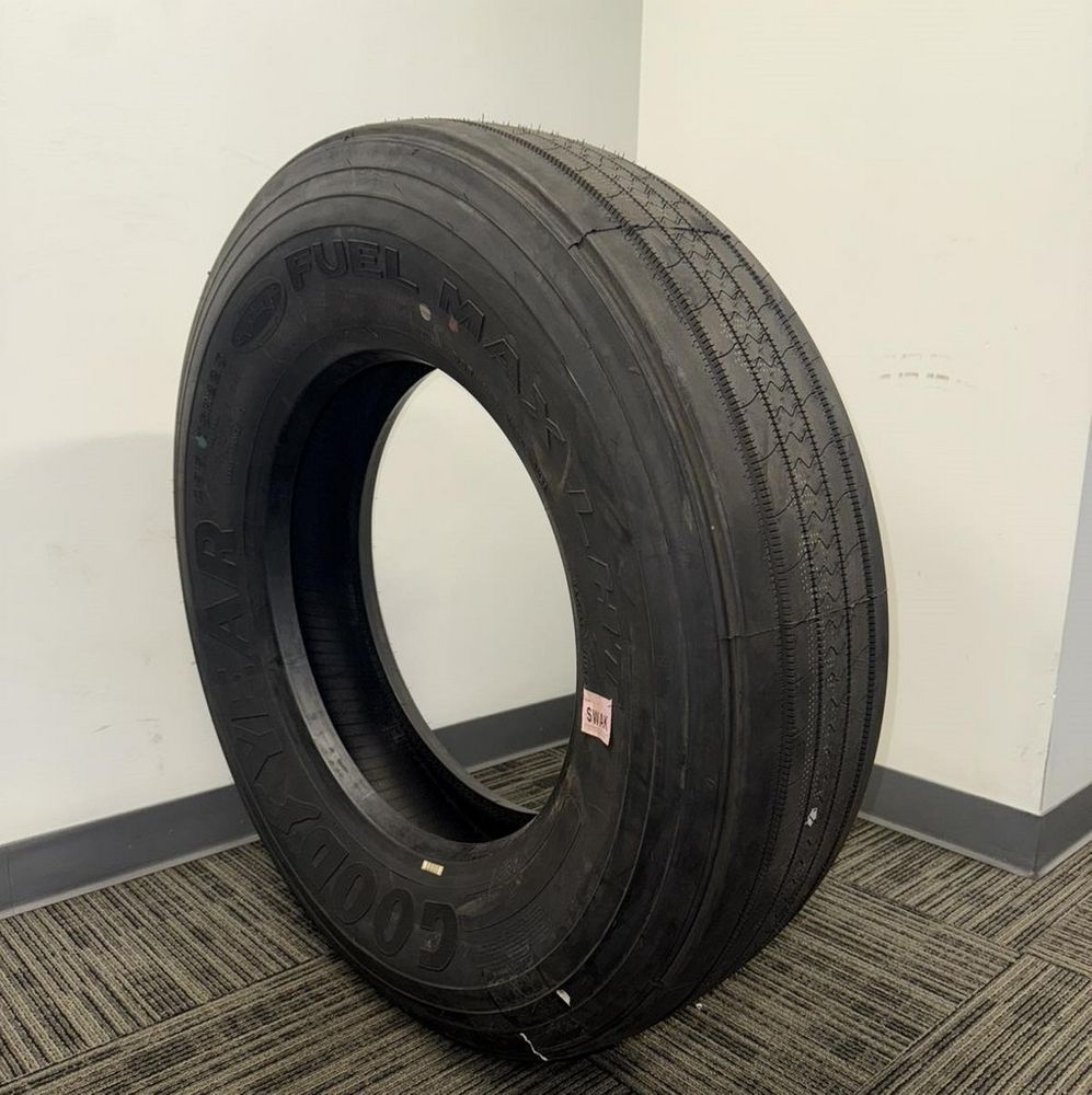 New 295/75R22.5 Goodyear G316 LHT Fuel Max 1N/A - Image 1