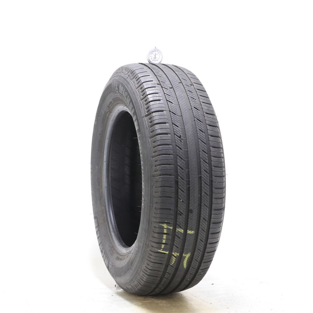 Set of (2) Used 235/65R17 Michelin Premier LTX 104H - 6-7/32 - Image 4