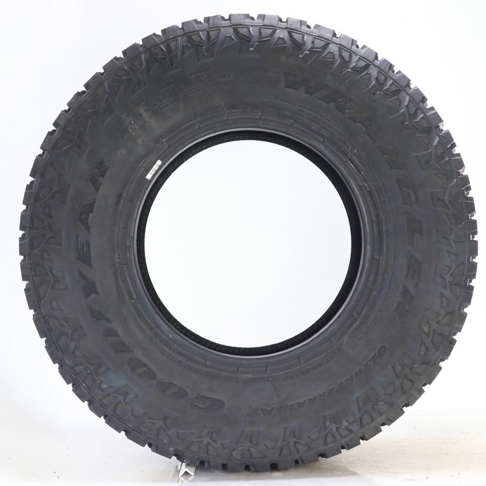Driven Once 265/75R16 Goodyear Wrangler Ultra Terrain AT 116S - 16/32 - Image 3