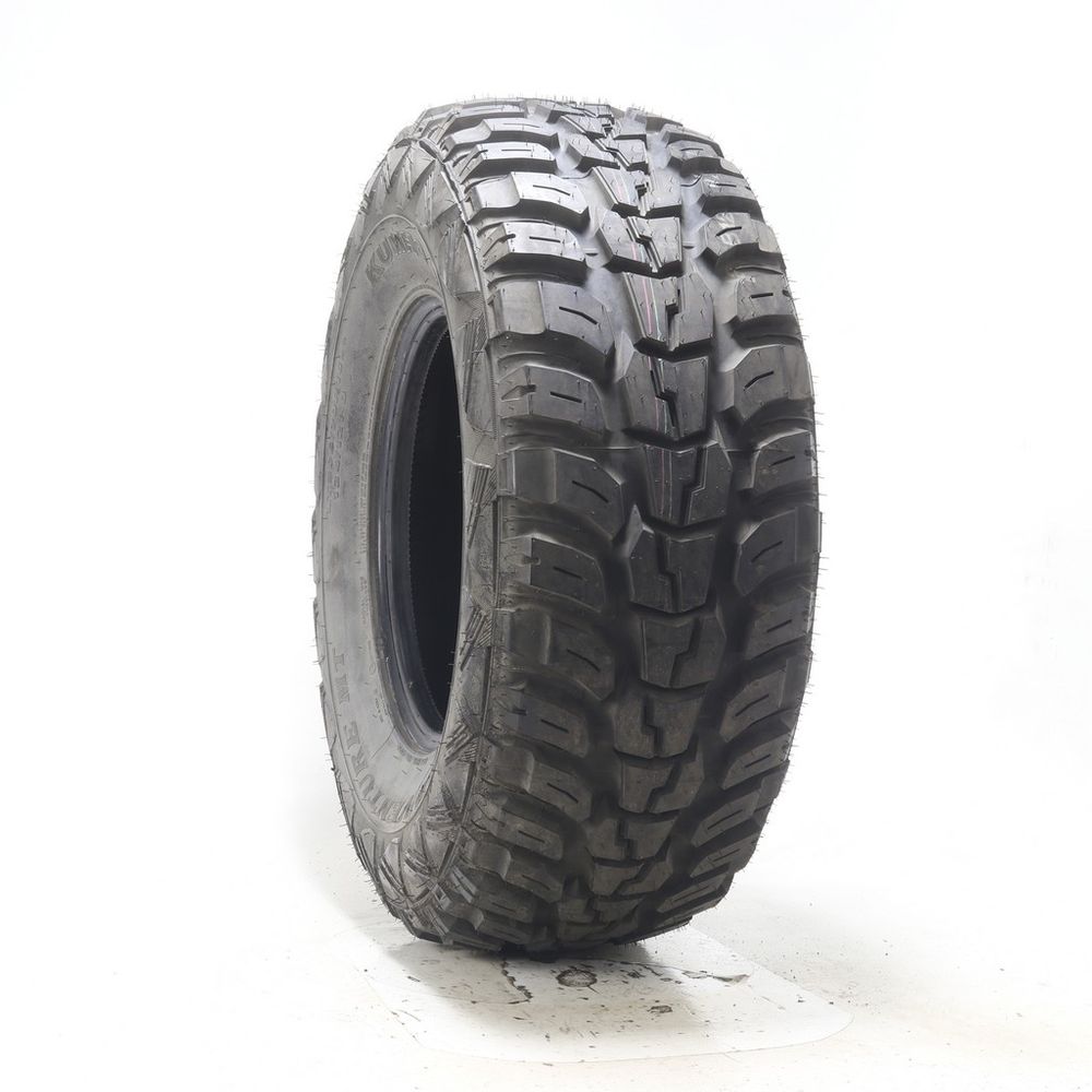 Used LT 305/70R16 Kumho Road Venture MT KL71 124/121Q - 16/32 - Image 1