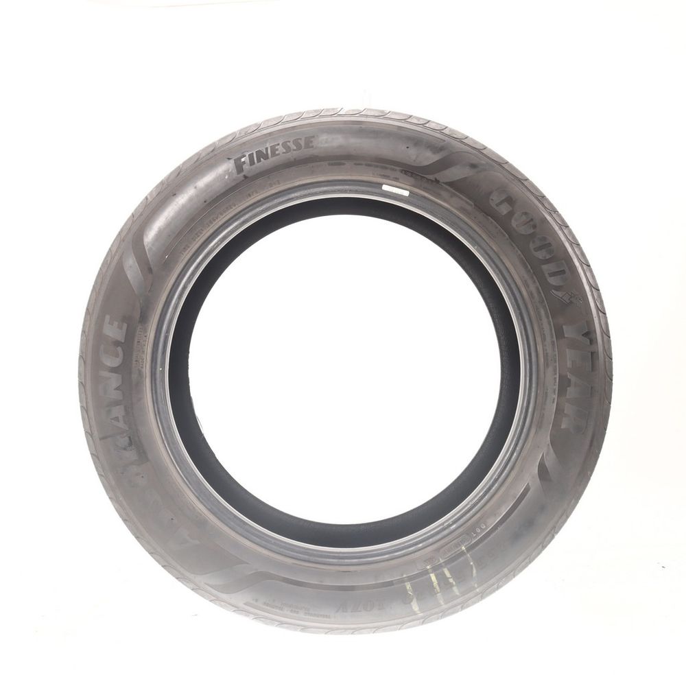 Used 255/55R20 Goodyear Assurance Finesse 107V - 5.5/32 - Image 3