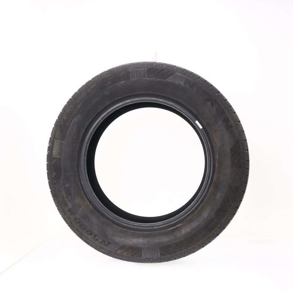 Set of (2) Used 235/65R17 Nexen N5000 Platinum 104H - 8-9/32 - Image 3